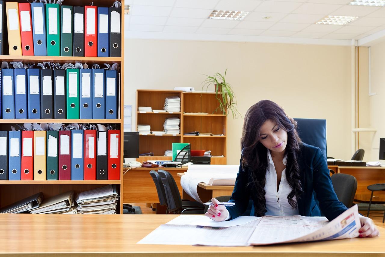 Woman in a fashionable business suit