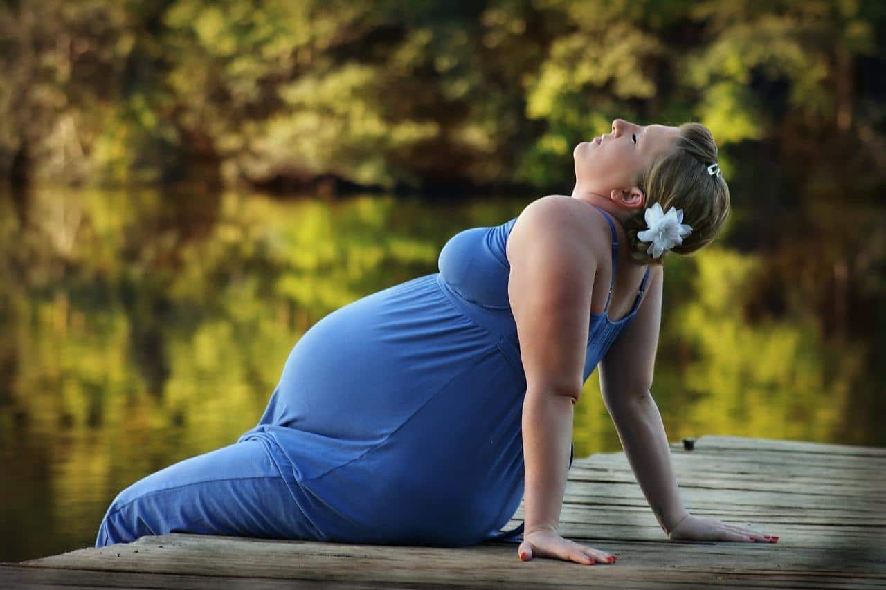 Hva du skal ta med til mamma og baby på barselsykehuset